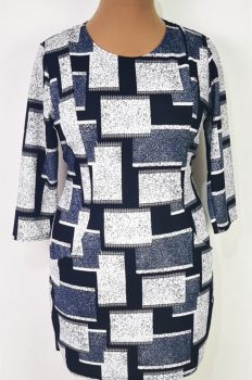 Fehér-kék színű, kocka mintás, kellemes, rugalmas, selymes anyagú tunika L-3XL