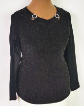   "V" nyakú, 3/4-es tüllös ujjú, fekete színű, elől-hátul ezüstösen csillogó, nyaknál díszített alkalmi felső 46-52