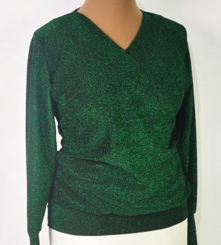 "V" nyakú, hosszú, ujjú enyhén csillogó mintás, selymes anyagú alkalmi felső 42-52