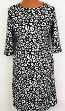   Fekete alapszínű, fehér színű mintával díszített ruha 42-52