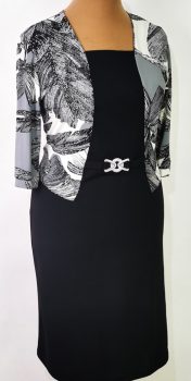 Deréknál díszcsatos ruha 46-52