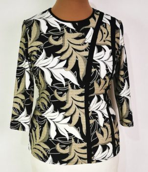 Kerek  nyakú, 3/4-es ujjú, fehér-bézs-fekete színű mintás, pamutos anyagú felső L-4XL