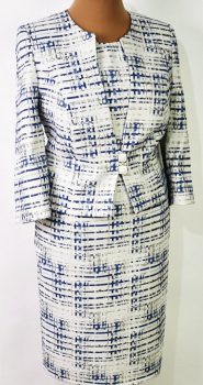 Gyönyörű, fehér alapszínen, kék-arany színű mintával díszített, két részes alkalmi kosztüm 44-52