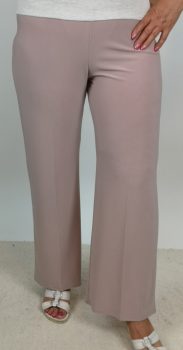 Nagyon szép, púder rózsaszín színű, gumis derekú, laza, selyem anyagú, nyári, alkalmi nadrág XL-4XL Nagyon szép, púder rózsaszín színű, gumis derekú, laza, selyem anyagú, nyári, alkalmi nadrág XL-4XL