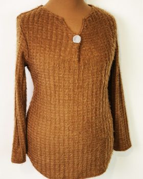 "V"  nyakú, hosszú ujjú, anyagában mintás, barna színű, puha, pamutos anyagú felső 44-54