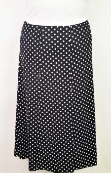 Fekete alapszínű, fehér pöttyös mintával díszített szoknya 44-52