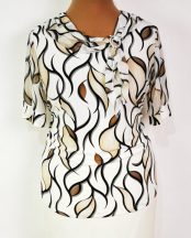   Kerek nyakú, rövid ujjú, nyaknál  díszített, selymes, rugalmas anyagú felső  46-52